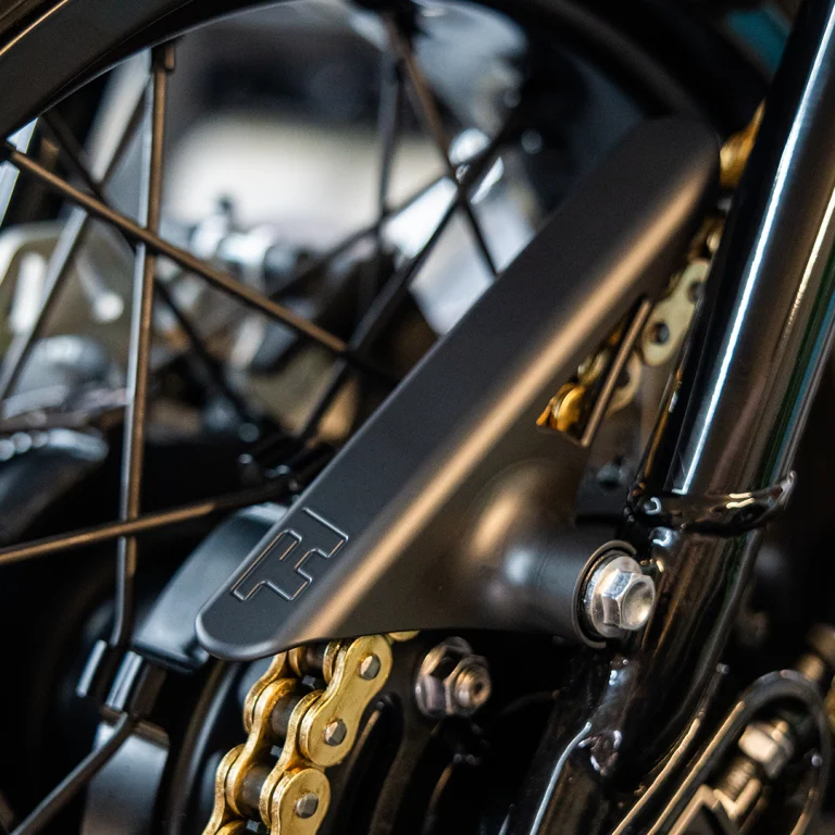 V2 Bobber Chain Guard 7